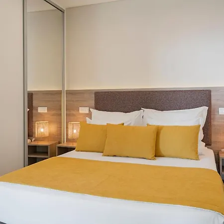 Monumental Plaza By Petit