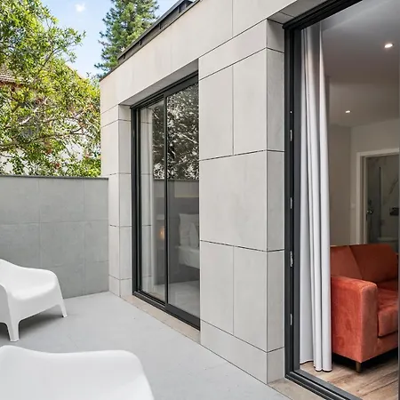 Monumental Plaza By Petit Appartement