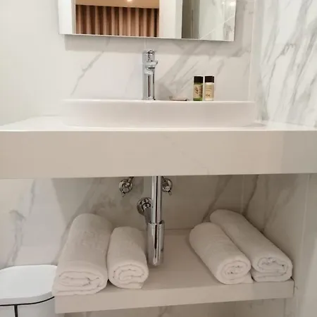 Monumental Plaza By Petit Апартаменты