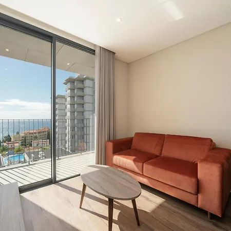 Monumental Plaza By Petit