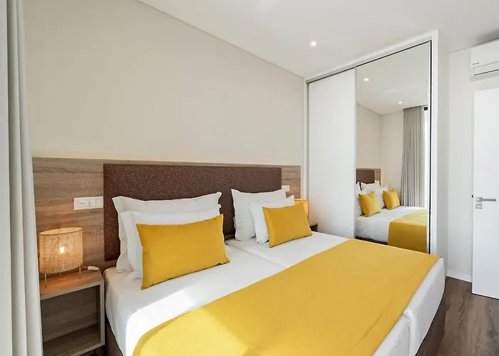 Apartman Monumental Plaza By Petit *