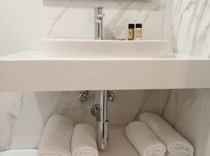 Monumental Plaza By Petit Apartman